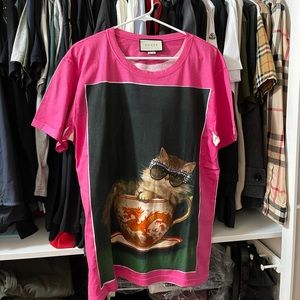 Gucci Ignasi Monreal Print Pink Cat shirt